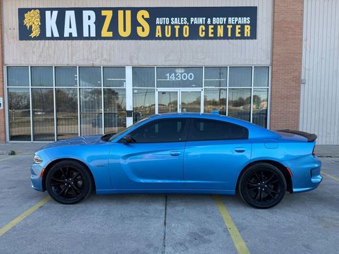 Used 2016 Dodge Charger R/T w/ Plus Group image 12