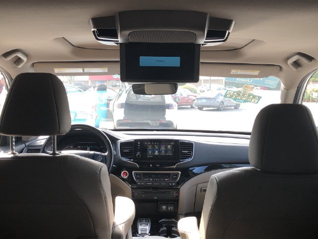 Certified 2022 Honda Pilot Touring image 19