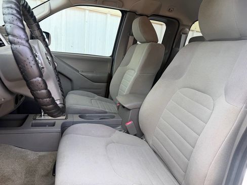 Used 2017 Nissan Frontier S RWD image 12