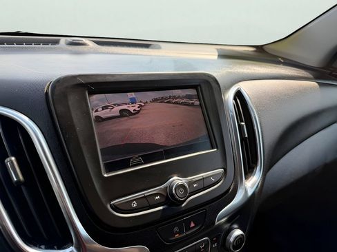 Used 2024 Chevrolet Equinox LT AWD/4WD image 22