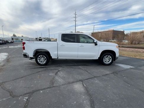 Used 2022 Chevrolet Silverado 1500 LT image 9