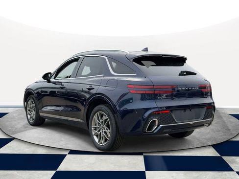 Certified 2025 Genesis GV70 2.5T AWD/4WD image 5