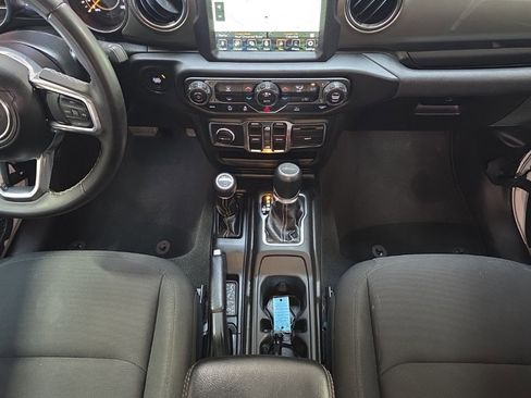 Used 2023 Jeep Gladiator Overland image 27