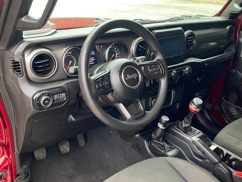 Used 2021 Jeep Wrangler Unlimited Sport AWD/4WD image 13