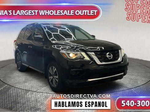 Used 2020 Nissan Pathfinder S image 2
