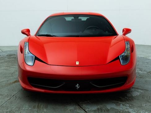 Used 2012 Ferrari 458 Italia Coupe RWD image 3