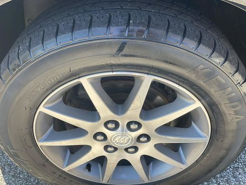 Used 2017 Buick Enclave Leather AWD/4WD image 9