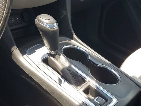 Used 2020 Chevrolet Equinox LS FWD image 19