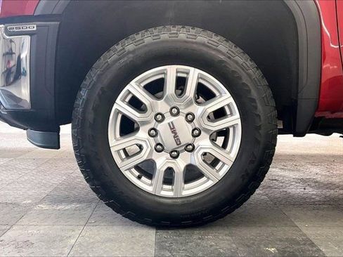 Used 2024 GMC Sierra 2500 SLT w/ SLT Premium Package AWD/4WD image 8