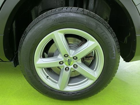 Used 2016 Ford Explorer XLT image 16