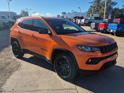 New 2026 Jeep Compass Latitude AWD/4WD image 3