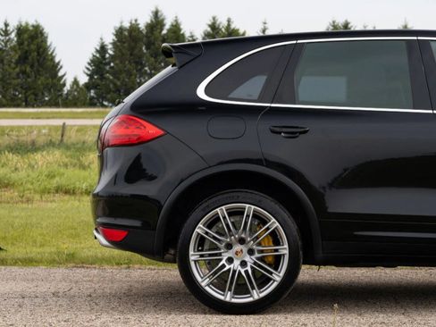 Used 2013 Porsche Cayenne Diesel AWD/4WD image 17