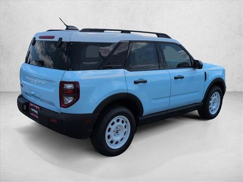New 2025 Ford Bronco Sport Heritage w/ Convenience Package AWD/4WD image 2