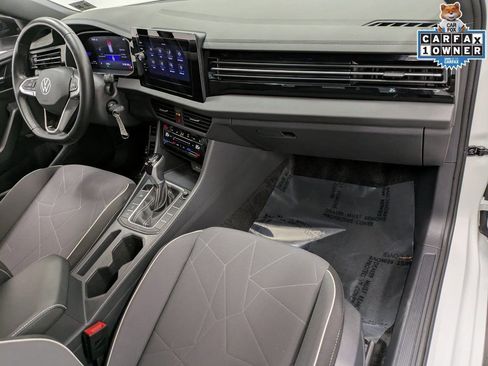 Used 2025 Volkswagen Jetta Sport FWD image 33