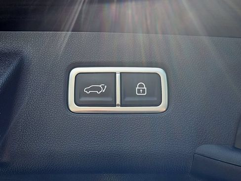 Certified 2023 Kia Sorento X-Line EX AWD/4WD image 22