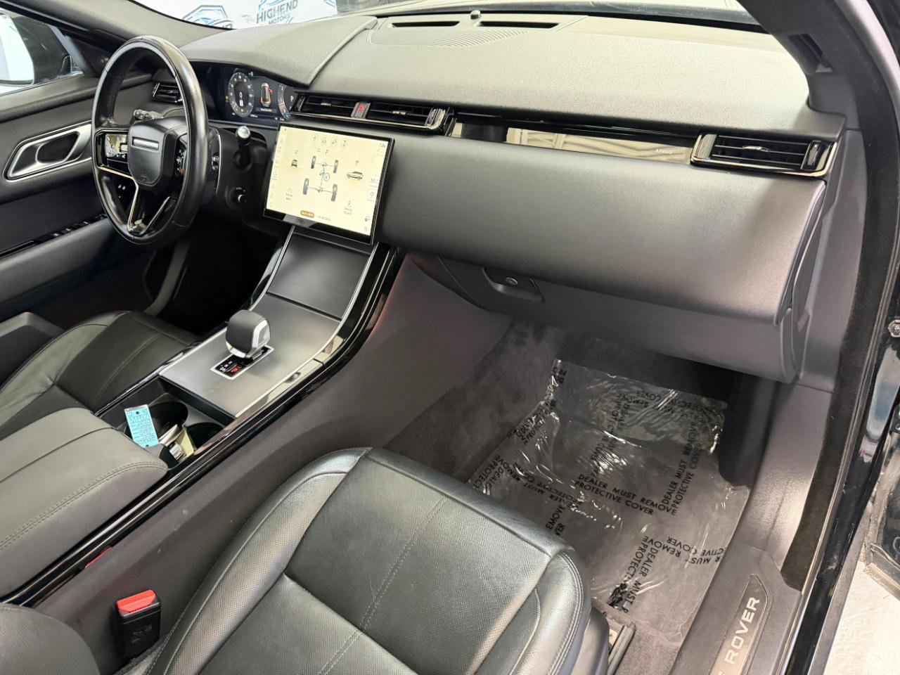 Used 2025 Land Rover Range Rover Velar Dynamic SE AWD/4WD image 28
