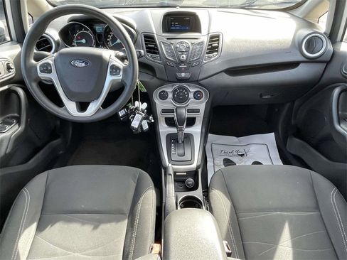 Used 2018 Ford Fiesta SE image 11
