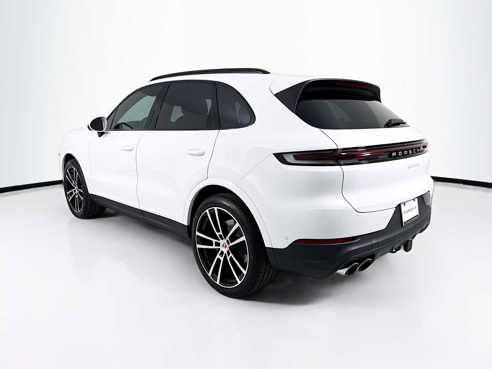 Used 2026 Porsche Cayenne AWD/4WD image 3