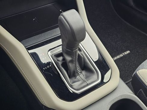 Certified 2025 Subaru Forester Premium image 34