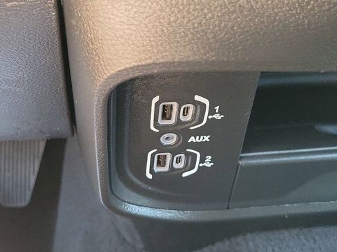 Used 2026 RAM 2500 Big Horn AWD/4WD image 22