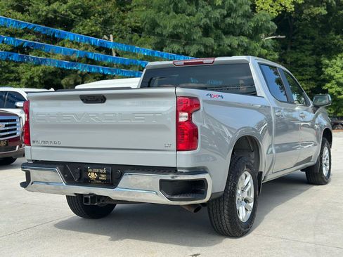 Used 2024 Chevrolet Silverado 1500 LT AWD/4WD image 7