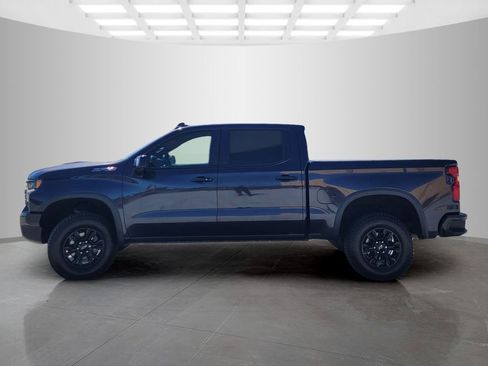 Used 2022 Chevrolet Silverado 1500 ZR2 w/ Technology Package image 7