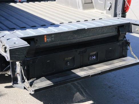 Used 2024 GMC Sierra 1500 Denali Ultimate image 9