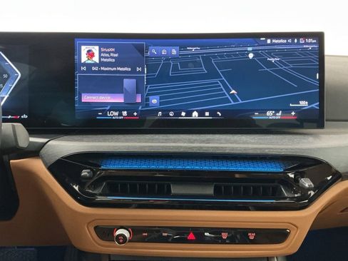 Certified 2025 BMW 330i Sedan w/ Premium Package RWD image 11