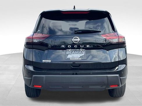 Used 2025 Nissan Rogue SV image 6