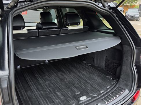 Used 2020 Land Rover Discovery Sport SE R-Dynamic image 21