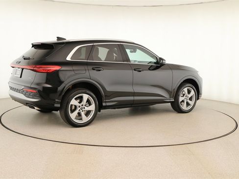 New 2025 Audi Q5 Premium Plus image 7