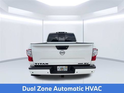Used 2024 Nissan Titan SV RWD image 8