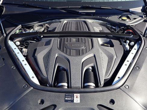 New 2026 Porsche Panamera image 26