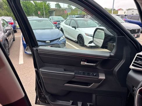 Used 2022 Toyota Tundra SR5 image 32