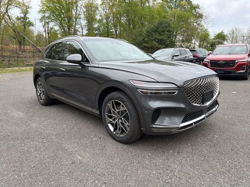 Used 2022 Genesis GV70 2.5T w/ Advanced Package AWD/4WD image 2