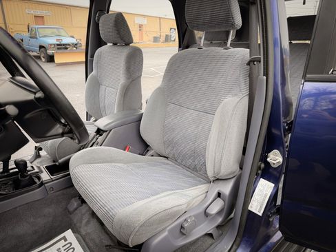 Used 1998 Toyota 4Runner SR5 image 15