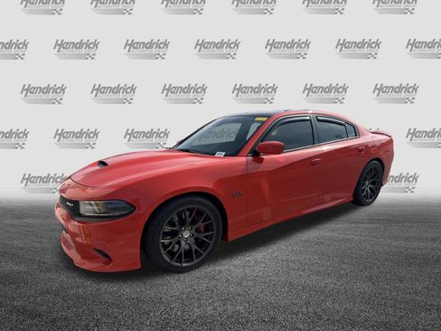 Used 2016 Dodge Charger SRT w/ Harman/Kardon Audio Group RWD image 5