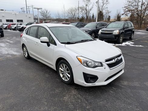 Used 2012 Subaru Impreza 2.0i Premium w/ All-Weather Pkg image 4