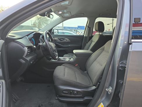 Used 2020 Chevrolet Traverse LT w/ Driver Confidence II Package image 9