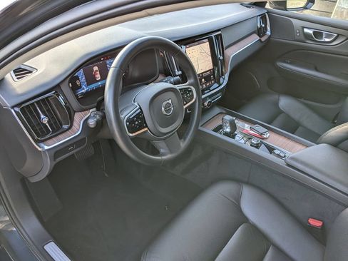 Certified 2024 Volvo S60 B5 Plus AWD/4WD image 8