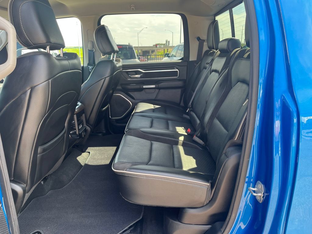 Used 2022 RAM 1500 Laramie AWD/4WD image 26