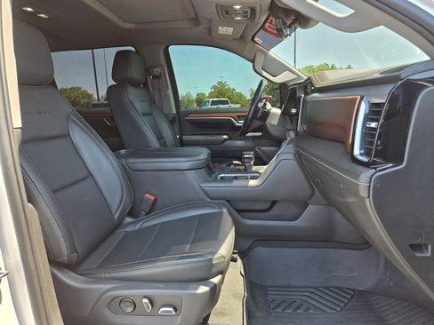 Used 2023 GMC Sierra 1500 Denali w/ Technology Package AWD/4WD image 19