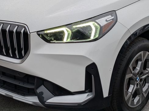 Used 2023 BMW X1 xDrive28i w/ Premium Package image 9