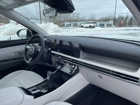 New 2026 Hyundai Tucson SEL image 14