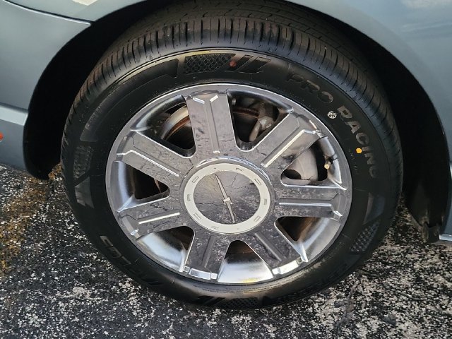 Used 2005 Ford Thunderbird RWD image 9