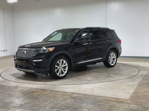 Used 2022 Ford Explorer Platinum w/ Equipment Group 601A AWD/4WD image 5
