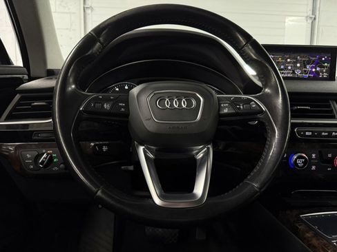 Used 2017 Audi Q7 3.0T Premium AWD/4WD image 25