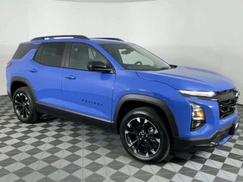 New 2025 Chevrolet Equinox RS image 2
