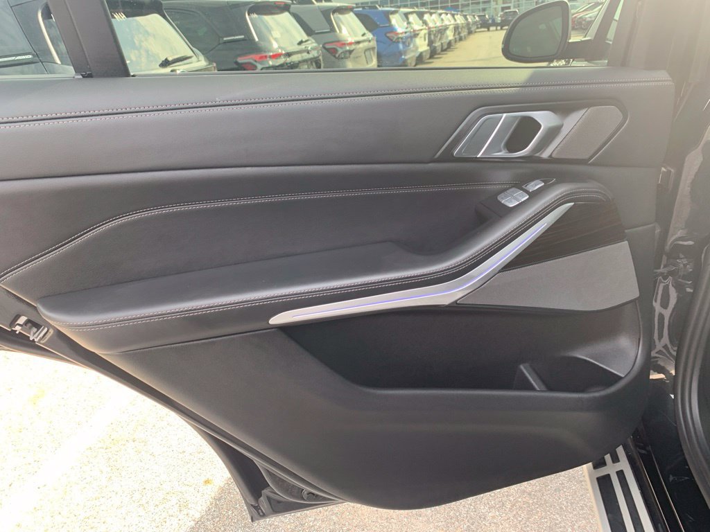 Used 2025 BMW X7 xDrive40i AWD/4WD image 21