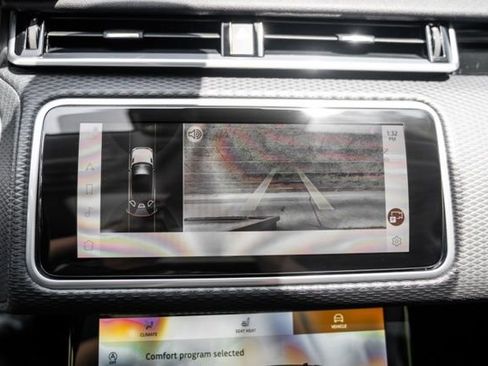 Used 2022 Land Rover Range Rover Velar S AWD/4WD image 36